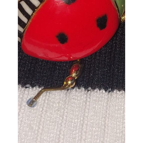 Cynthia Chuang Ladybug Proclain Artisan Stick Pin Lapel, Jewelry 10 - Picture 6 of 9